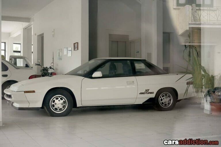 พบโชว์รูม Subaru ถูกทิ้งร้างที่ประเทศมอลตา เต็มไปด้วยรถเก่าที่เลขไมล์แทบจะเป็น 0