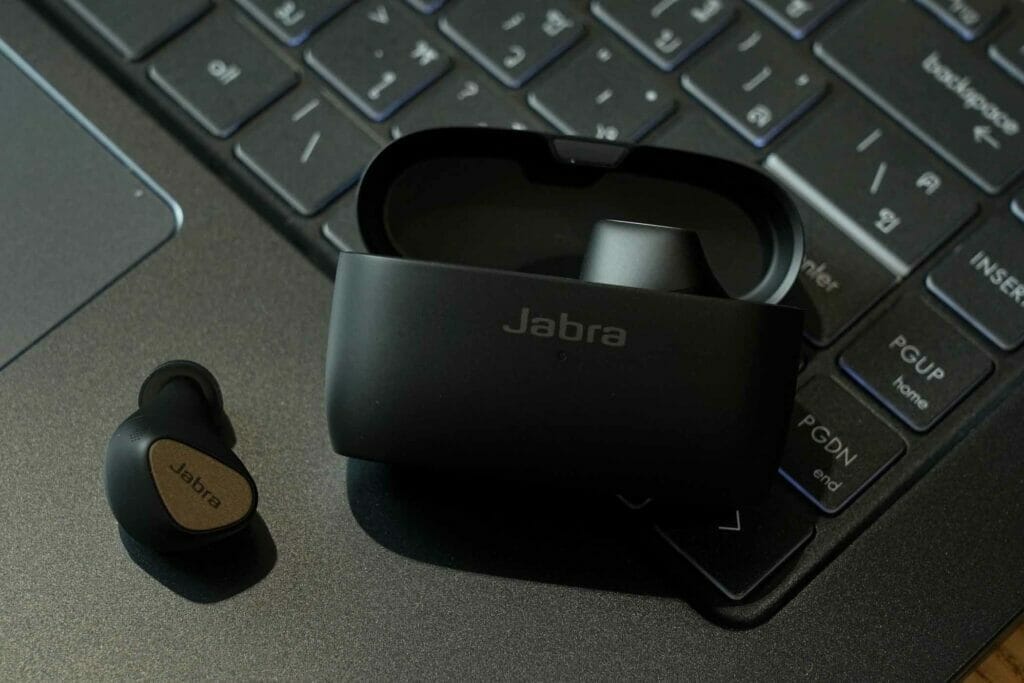 “Jabra Elite 5” หูฟัง True Wireless ระดับพรีเมี่ยมรุ่นใหม่ 5,290 บาท โดดเด่นด้วยระบบตัดเสียงรบกวนแบบ Hybrid ANC