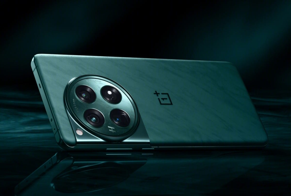 รีวิวสเปค OnePlus 12 อัปเกรดกล้องครั้งใหญ่ ดีไซน์คล้ายเดิม
